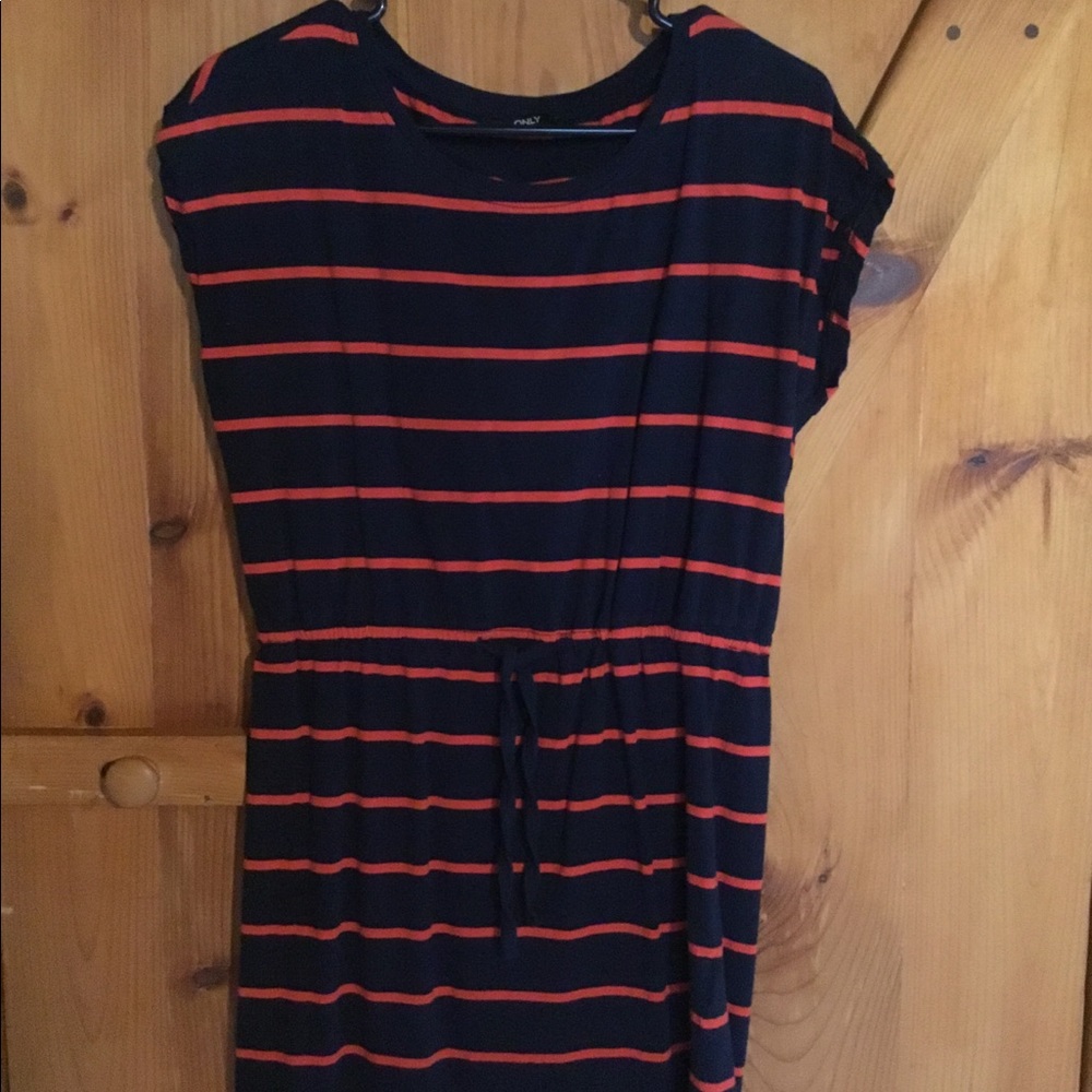 Navy/red dress—Small